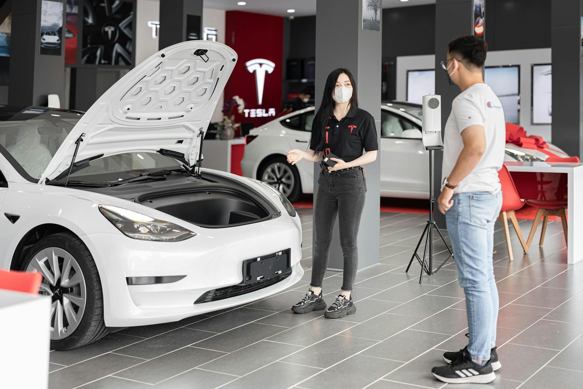 Auto dealer